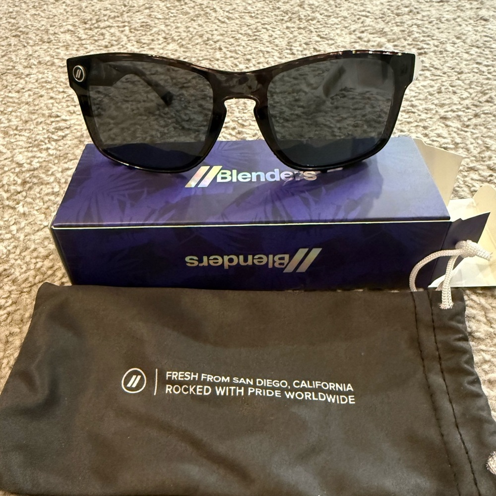 Blenders Black Sunglasses for Men